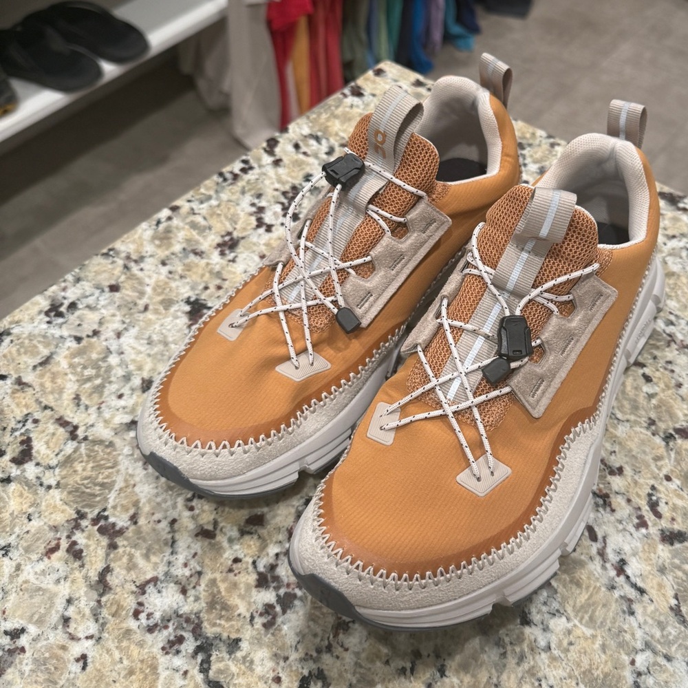 On Running Women’s Shoes